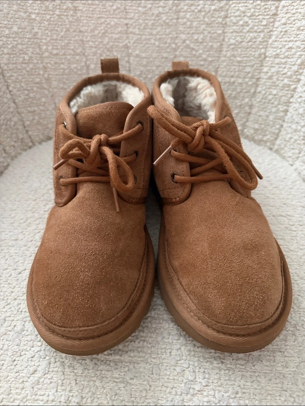 UGG Neumel Men’s Size 7 Chestnut Suede Shearling Lined Chukka Boots 1094239